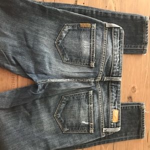 Paige distresses demin skinny jeans